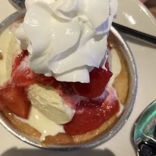 Strawberry Shortcake Pizookie