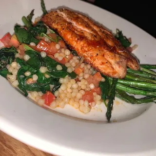 Enlightened Cherry Chipotle Glazed Salmon*