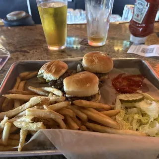 Sliders With Fries*