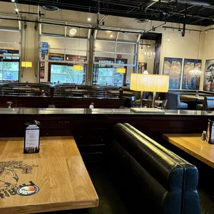 sushi and sashimi, interior