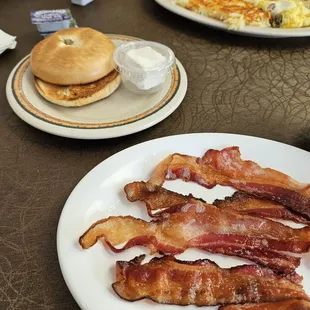 Toasted Bagel &amp; Cream Cheese, Bacon