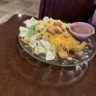 Salad with raspberry vinaigrette