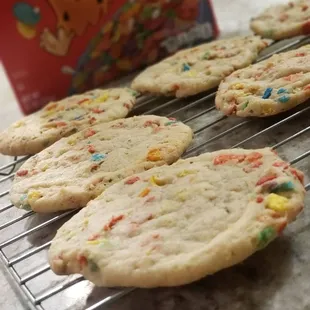 cookies cooling on a cooling rack