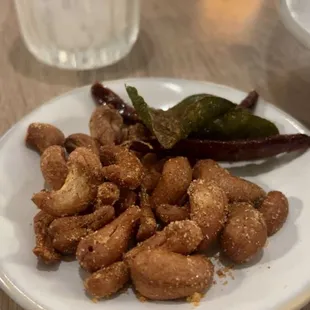 Spicy cashews