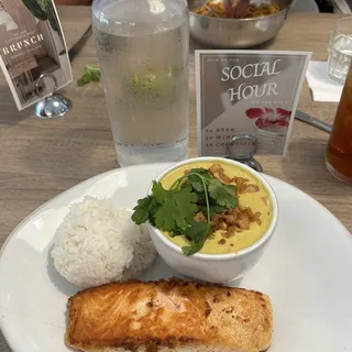Curry Salmon (GF)