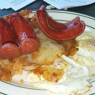 Amazing, choice of juices and coffee is great!