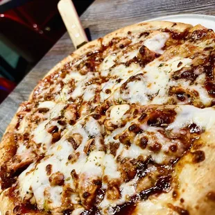 BBQ CHICKEN PIZZA