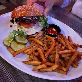 BLACK BARREL BURGER