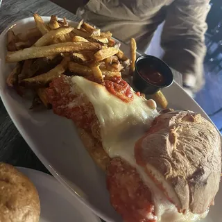 CHICKEN PARM SANDWICH