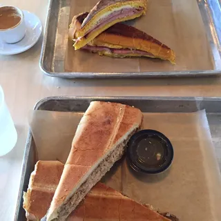 Pan con Lechon