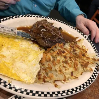 New York Steak & Eggs* (690-750 cals.)