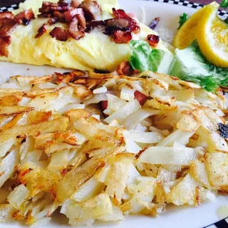 Bruce's Meat Lover's Omelette (610 cals.)