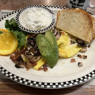 California Omelette (480 cals.)