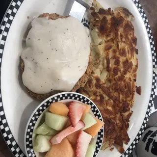 Chicken Fried Steak (560 cals.)