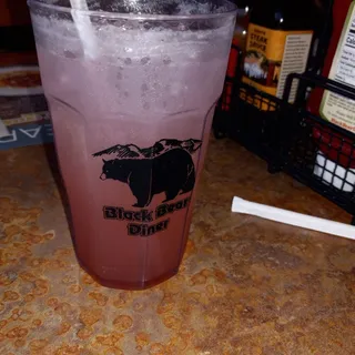 Huckleberry Lemonade (270 cals.)