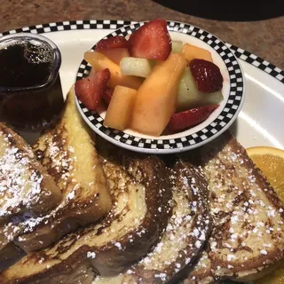 Classic French Toast* (1030 cals.)