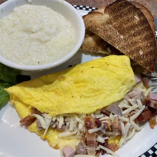 Bruce's Meat Lover's Omelette (610 cals.)