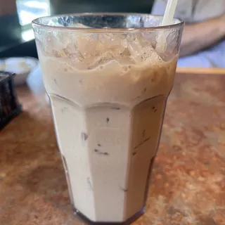 Creamy Vanilla Iced Cold Brew (340 cals.)