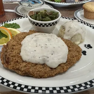 BIGFOOT Chicken Fried Steak & Eggs* (2520-2580 cals.)