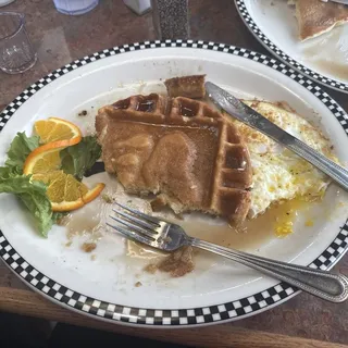 Sweet Cream Waffle (850 cals.)