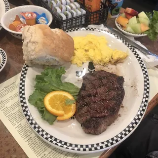 New York Steak & Eggs* (690-750 cals.)