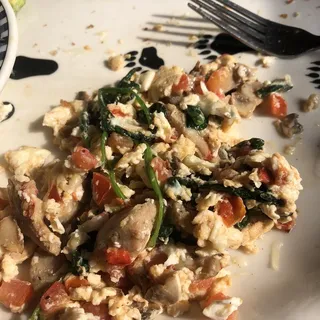 Chicken Sausage Scramble (590 cals.)