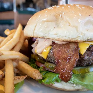 Bacon Cheddar Burger for lunch or dinner