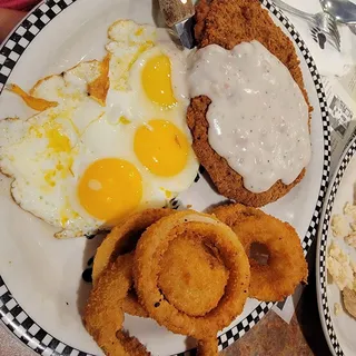 BIGFOOT Chicken Fried Steak & Eggs* (2520-2580 cals.)