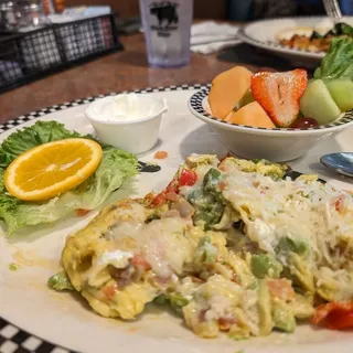 Shasta Veggie Scramble (360 cals.)