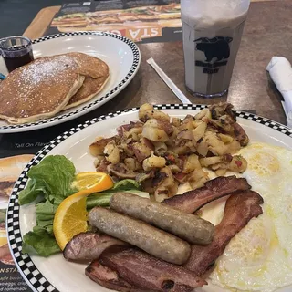 Creamy Vanilla Iced Cold Brew (340 cals.)