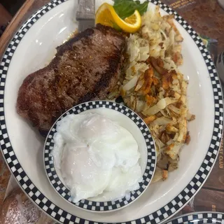 New York Steak & Eggs* (690-750 cals.)