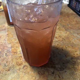 Huckleberry Lemonade (270 cals.)