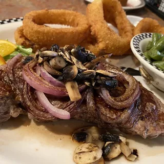 New York Steak & Eggs* (690-750 cals.)