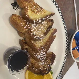 Classic French Toast* (1030 cals.)