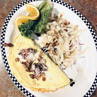 Bruce's Meat Lover's Omelette (610 cals.)