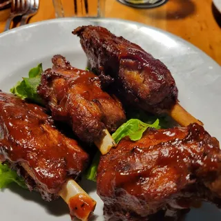 Hog Wings