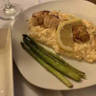 Scallops and risotto