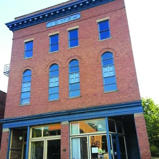 Located in historic Shawnee Ohio