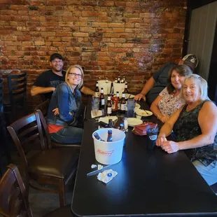 Good food intertainment great staff