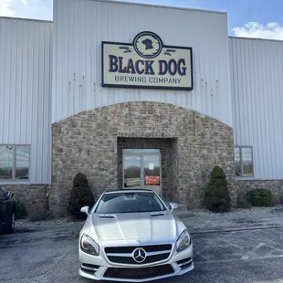 The front entrance of Black, dog brewing Company