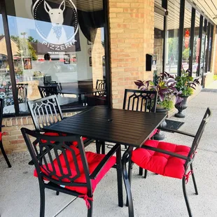 Outdoor Summer Seating