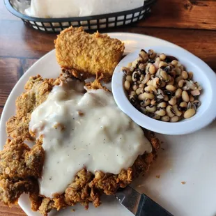 Chicken fried steak with white gravy