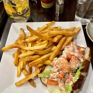 Lobster roll with peach sangria