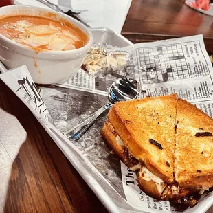 Tomato soup &amp; grilled cheese