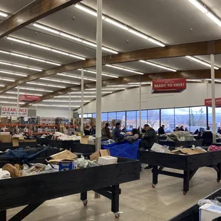 Used to be a big lots store now it's a big lot for new and inexpensive bric-a-brac