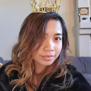 Sweet crown and fur shawl for 5$ each!