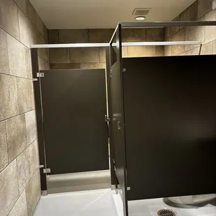 Women&apos;s bathroom