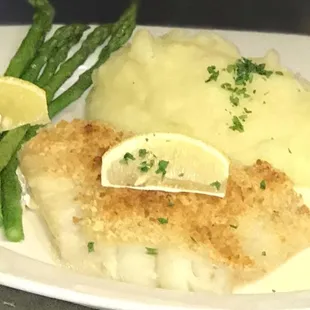 Baked  Lemon - Panko haddock with Beurre blanc sauce