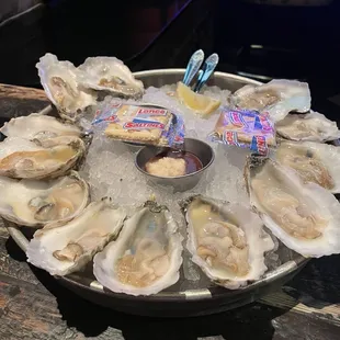 Happy hour osyters (sweet jesus)