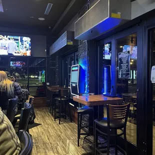 ramen and noodles, interior